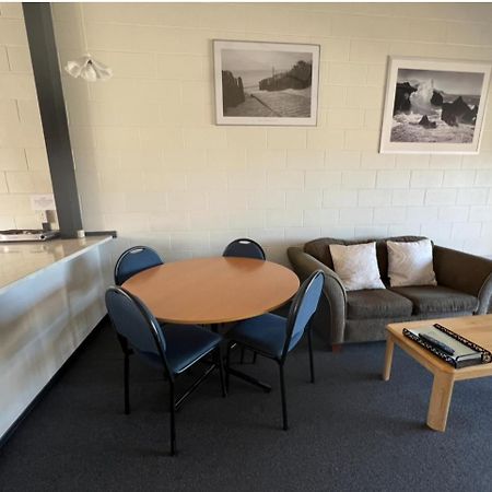 Mountain View Motel Таупо Экстерьер фото