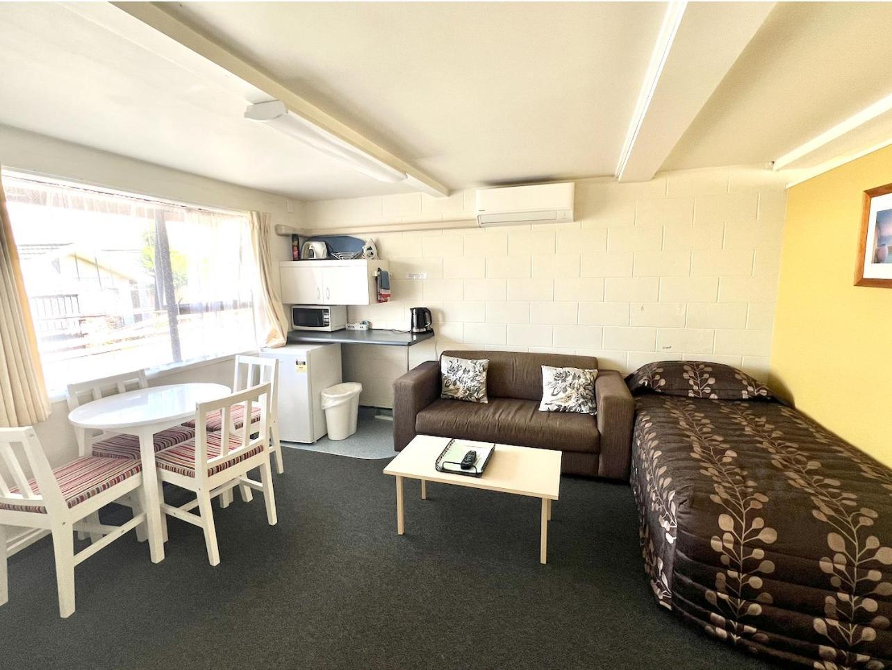 Mountain View Motel Таупо Экстерьер фото