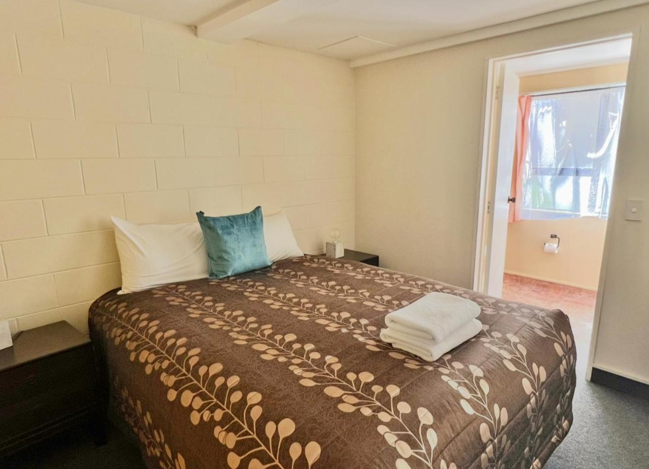 Mountain View Motel Таупо Экстерьер фото