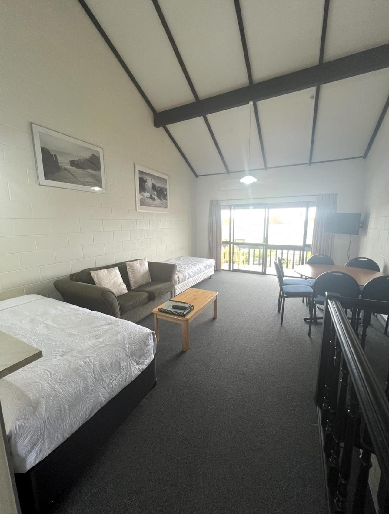 Mountain View Motel Таупо Экстерьер фото