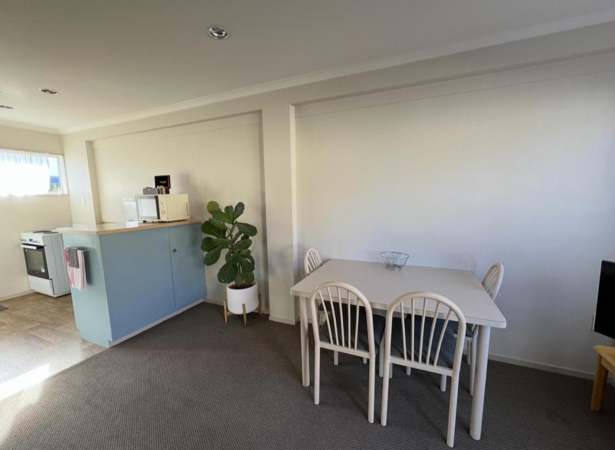 Mountain View Motel Таупо Экстерьер фото