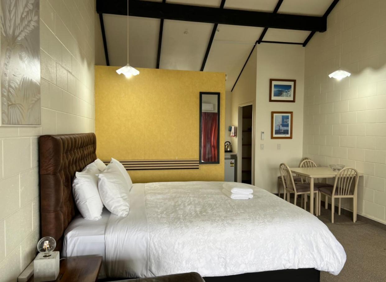 Mountain View Motel Таупо Экстерьер фото