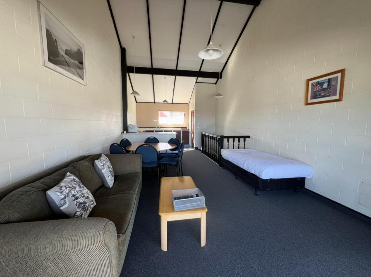 Mountain View Motel Таупо Экстерьер фото