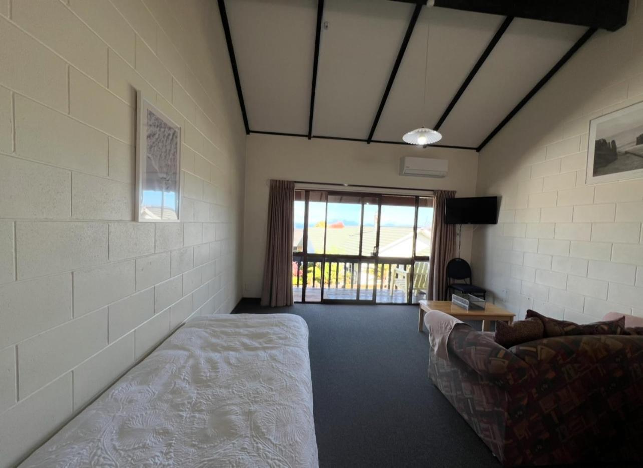 Mountain View Motel Таупо Экстерьер фото