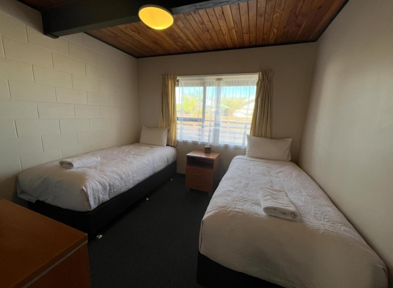 Mountain View Motel Таупо Экстерьер фото
