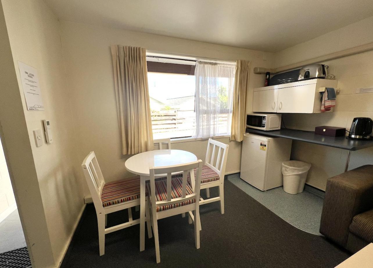 Mountain View Motel Таупо Экстерьер фото