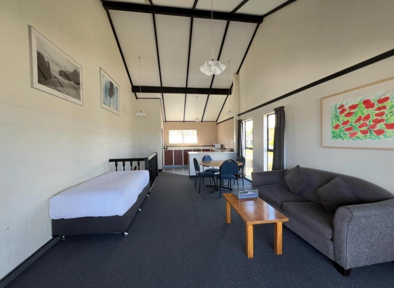 Mountain View Motel Таупо Экстерьер фото